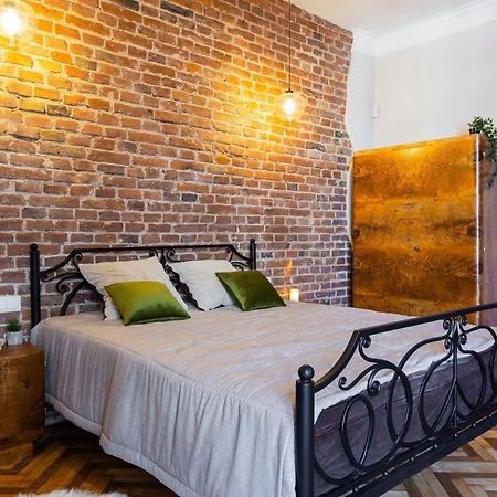 Смольського, 6 Appartement Lviv Buitenkant foto