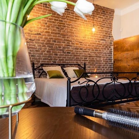 Смольського, 6 Appartement Lviv Buitenkant foto